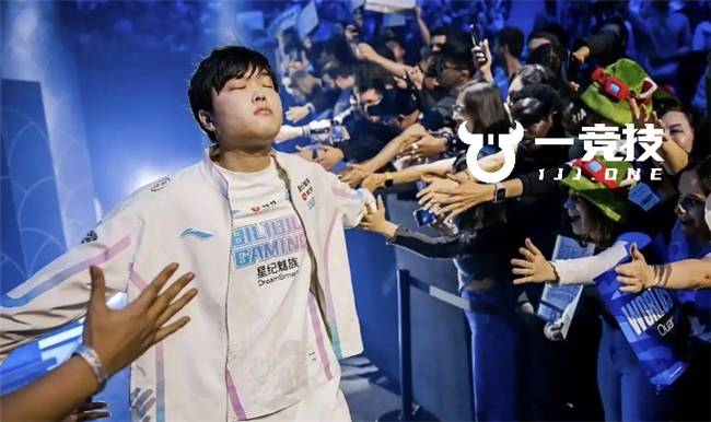 LOL:LPL常规赛最佳阵容出炉 Theshy当选一阵Bin落选!