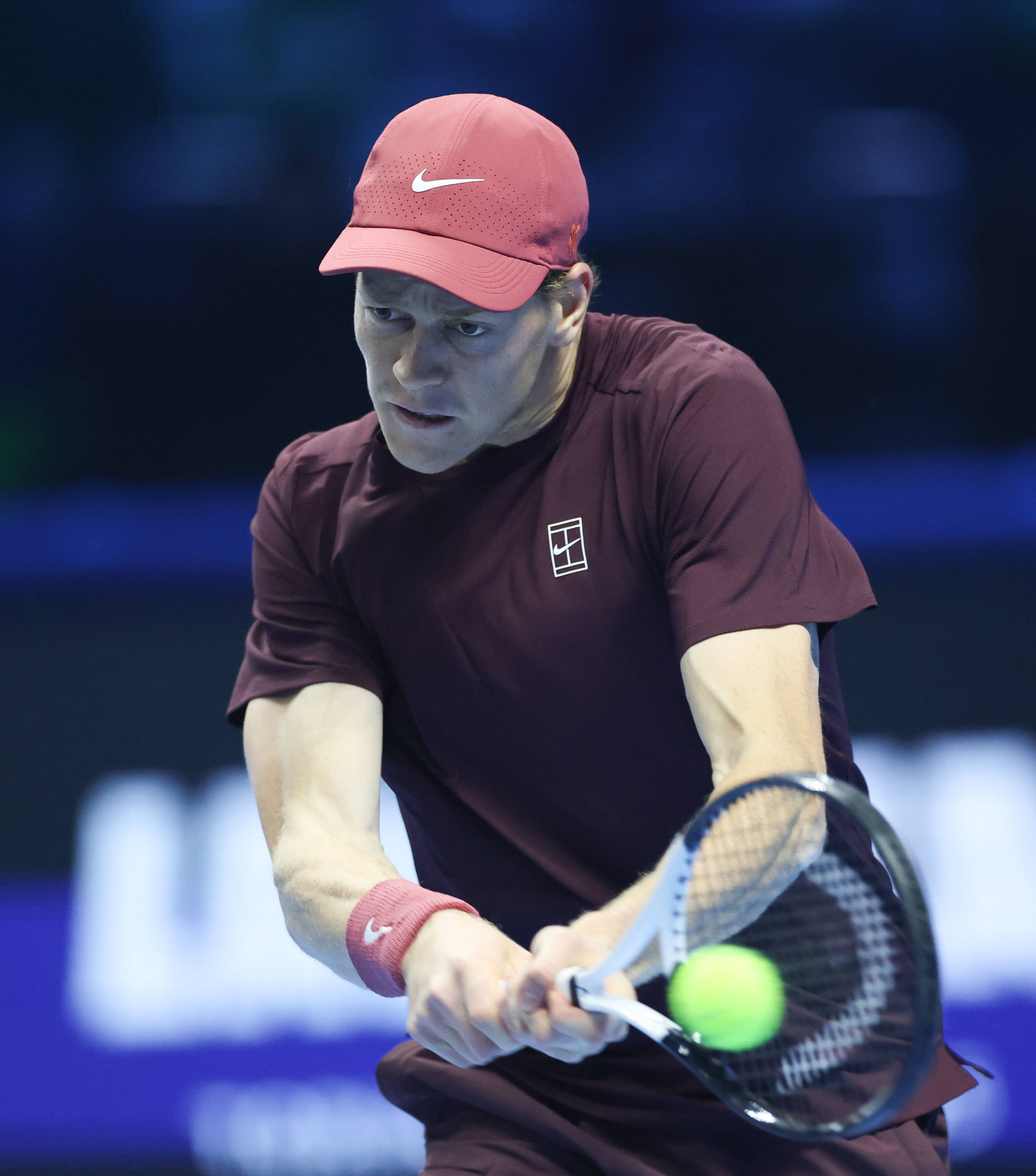 (体育)网球——ATP年终总决赛半决赛:辛纳胜德米纳尔