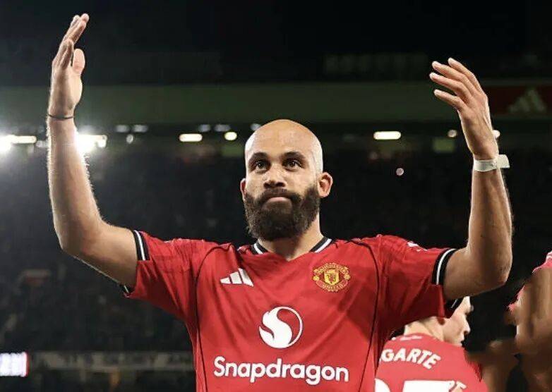 曼联4-2布莱顿！斩获三连胜，暂时杀回前四！詹库科齐发威