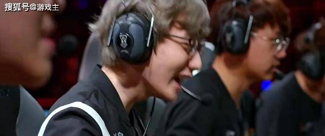 LCK世界冠军赛前官宣退役火了，十年顶级状态，S15成最后一舞