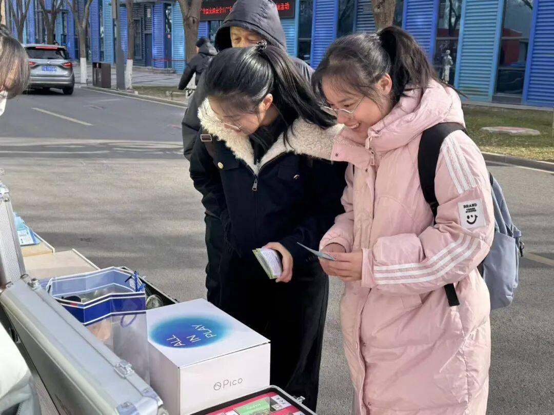 线上直播聚人气 线下宣讲入人心