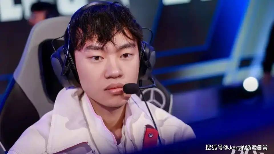 LOL 主播禁谈 BLG！绿毛将被踢，JDG 千万抢 Zeus？