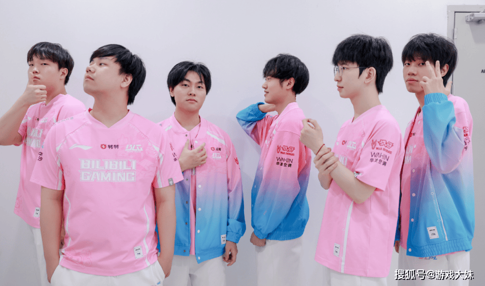 LOL电竞剧招聘演员，需要左手拿鼠标的人，疑似将饰演knight