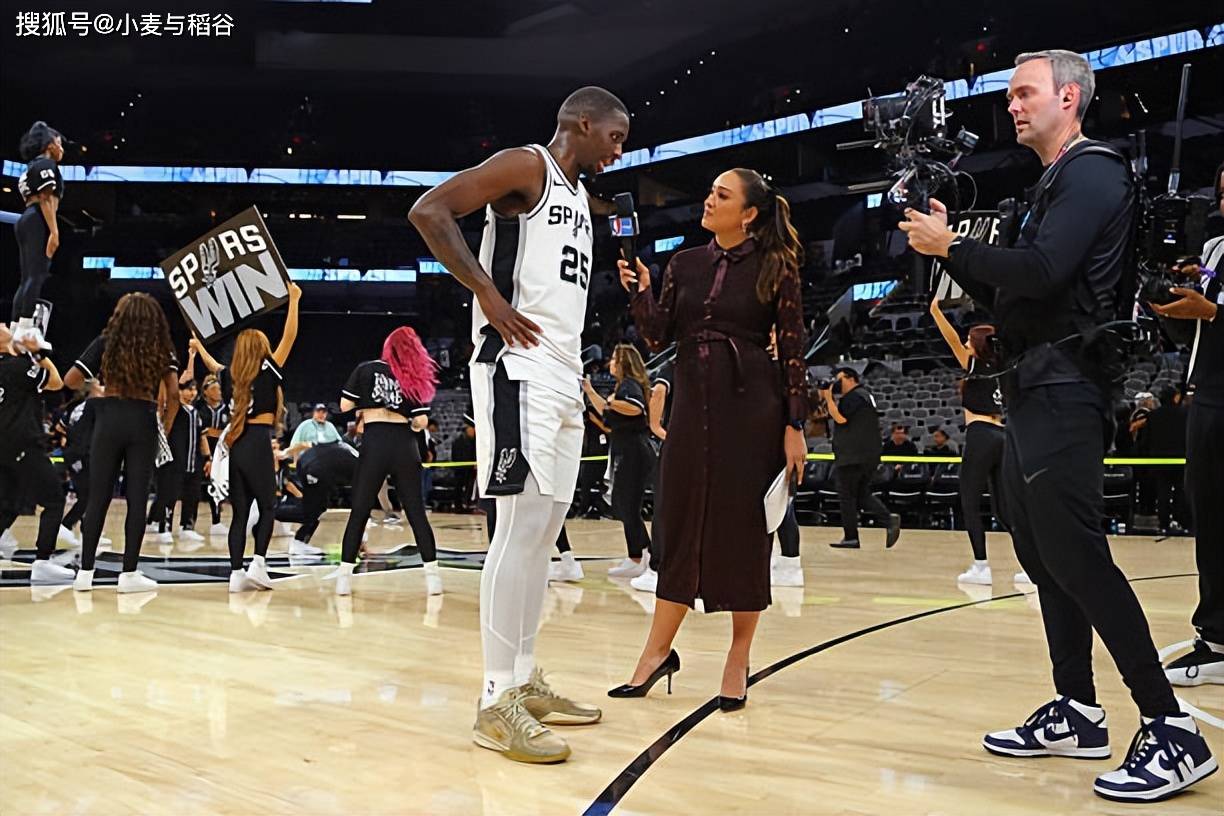 第四节和加时赛狂砍20分！马刺后场新援找回了夏季联赛的统治力？