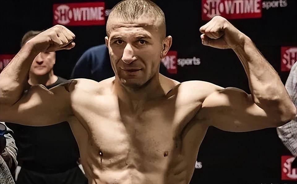 阿夫坦迪尔·库尔齐泽被替补选手逼平，搅乱拳坛格局