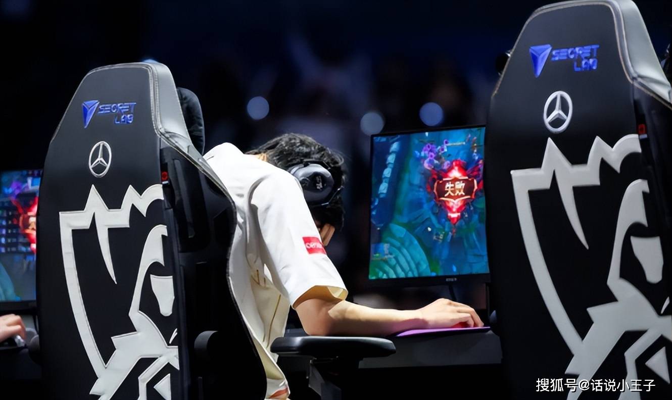 琯(guǎn)泽元和(hé)米勒台(tái)下崩溃大哭！Doinb看不起TES，决赛还是LCK内战