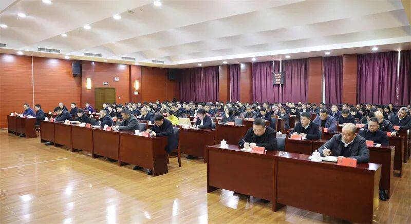 学习贯彻党的二十届四中全会精神市委宣讲团报告会在玉屏•大龙举行